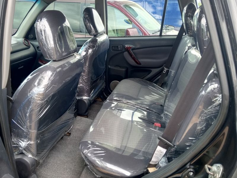 Thumbnail 5 of 2005 Toyota RAV4